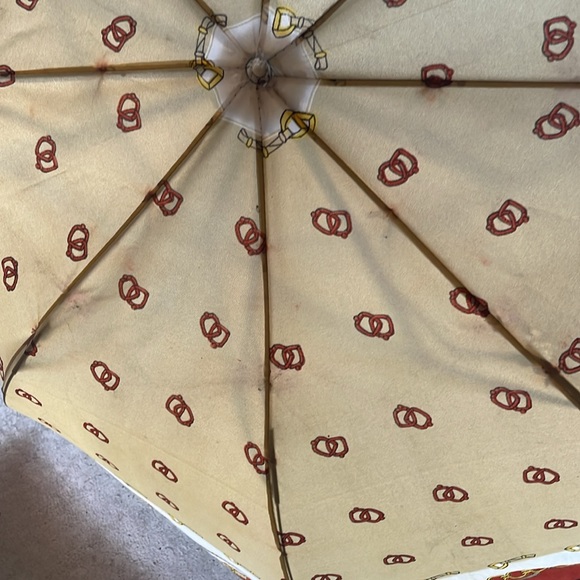 Umbrella - Picture 3 of 4